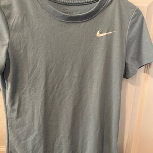 Nike tshirt